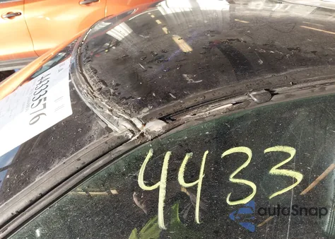 1997 Chevrolet Corvette z USA, uszkodzony, nr VIN 1G1YY22G7V5104120